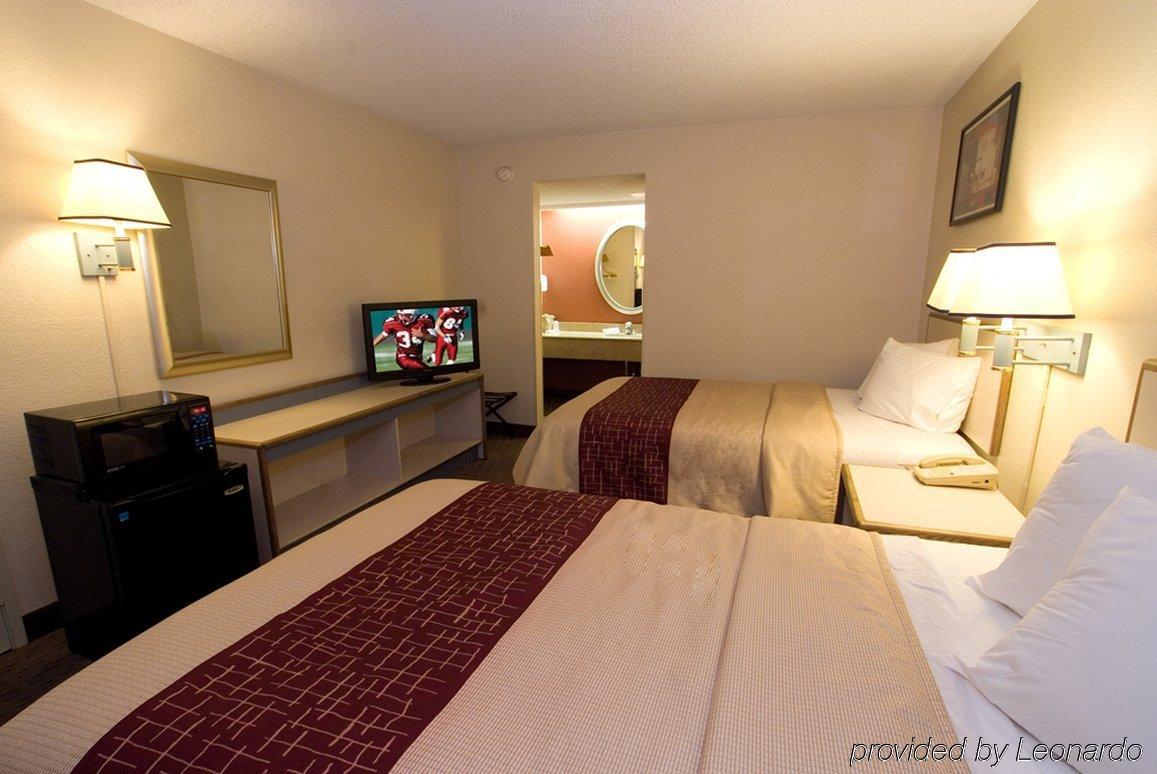Motel Red Roof South - Airport 2*